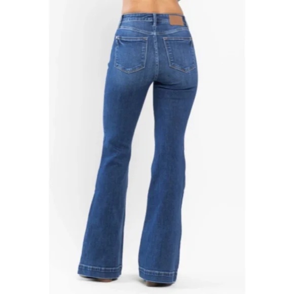 SOLD OUT JUDY BLUE - NEW FALL 24! High Waist Wide Flare Hem Stretch Jeans - Picture 3 of 3